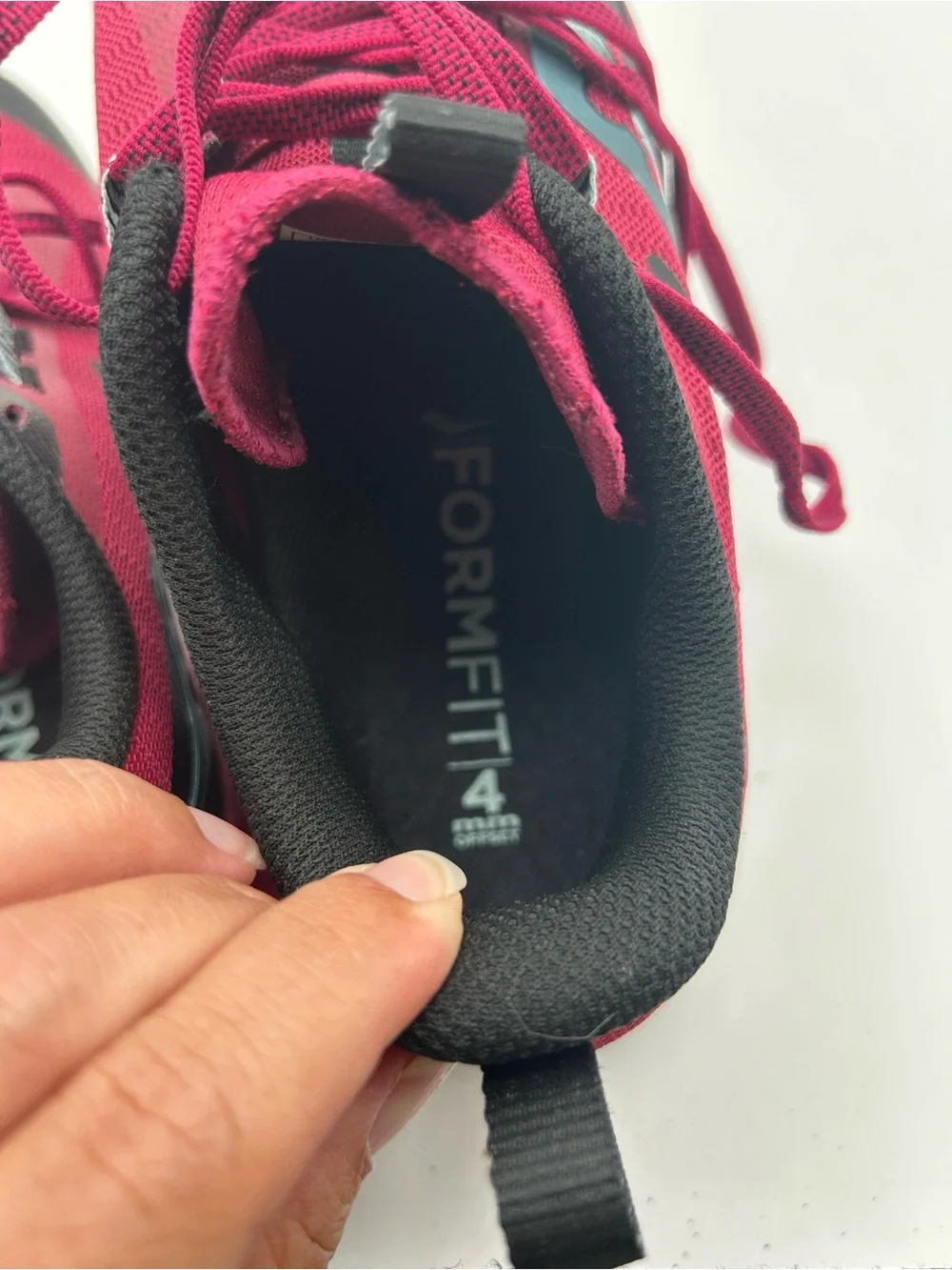 Saucony Trail S10838-16 Peregrine 13 Berry Red Trail Running Shoes Women's 7